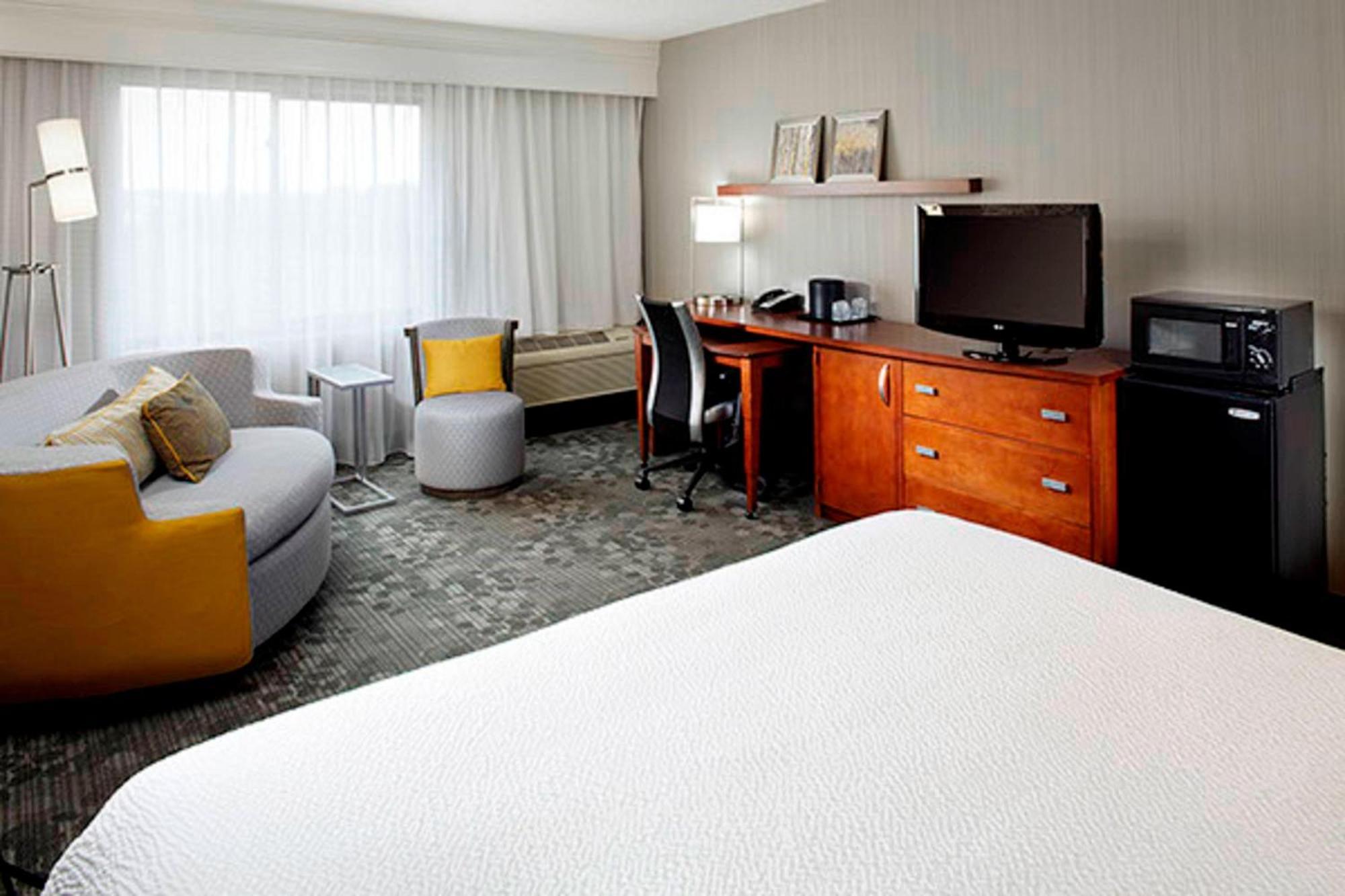 Courtyard By Marriott Akron Stow Exteriér fotografie