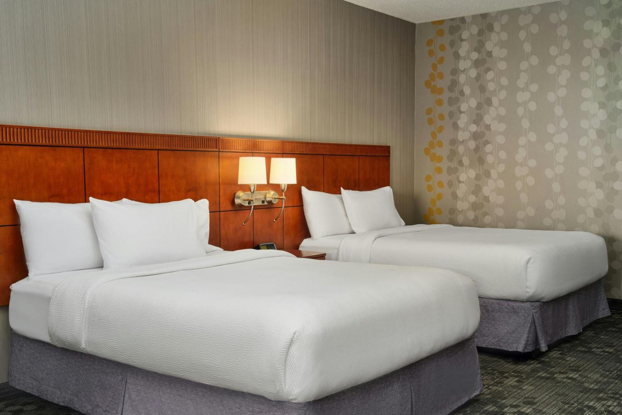 Courtyard By Marriott Akron Stow Exteriér fotografie